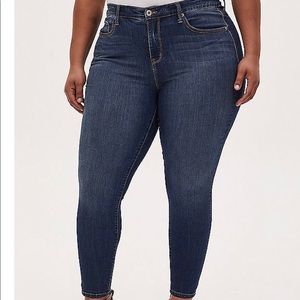 Torrid Sky High Skinny Jean